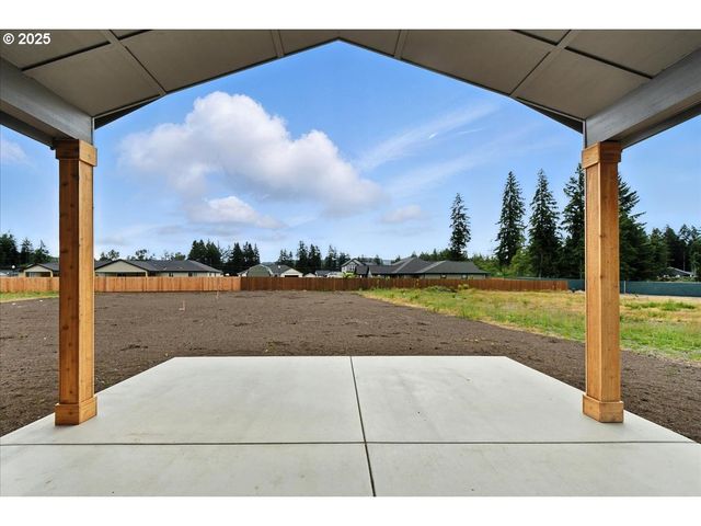 121 GASSMAN Rd, Castle Rock, WA 98611