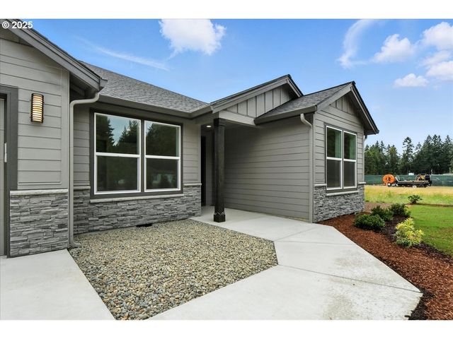 121 GASSMAN Rd, Castle Rock, WA 98611