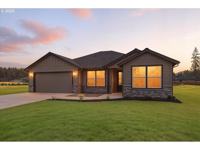 121 GASSMAN Rd, Castle Rock, WA 98611