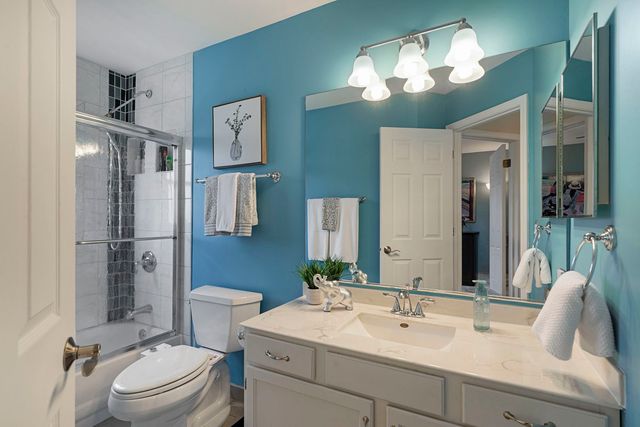 541 Salceda Lane, Mundelein, IL 60060