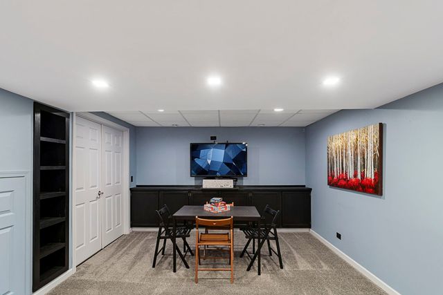 541 Salceda Lane, Mundelein, IL 60060