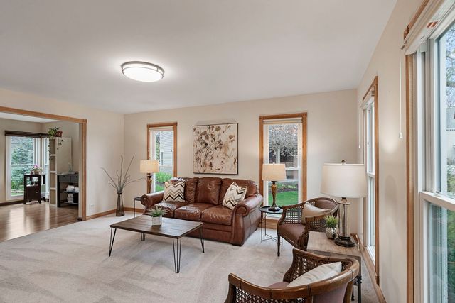 541 Salceda Lane, Mundelein, IL 60060