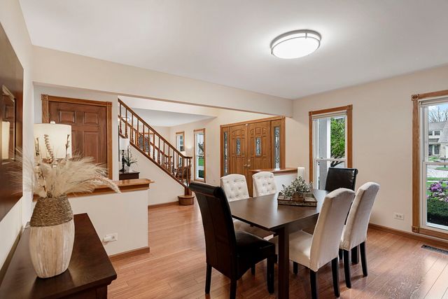 541 Salceda Lane, Mundelein, IL 60060