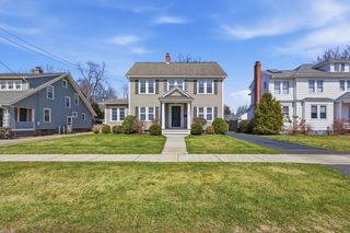 102 Greenacre Avenue, Longmeadow, MA 01106