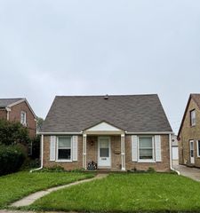 2400 Gillen STREET, Racine, WI 53403