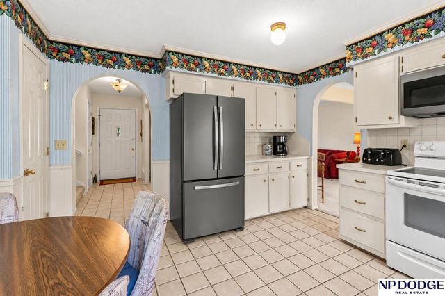 506 Dowding Court, Bellevue, NE 68005