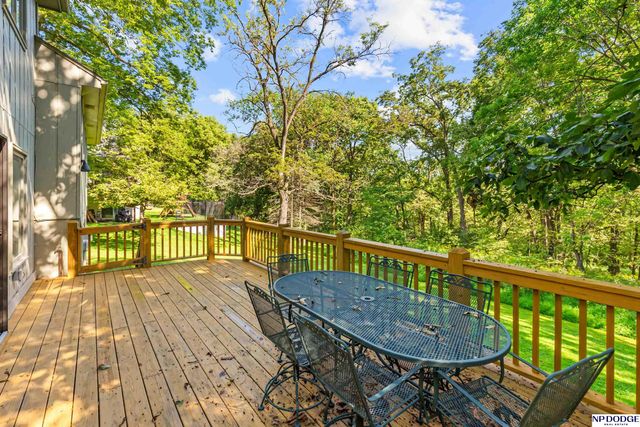 506 Dowding Court, Bellevue, NE 68005