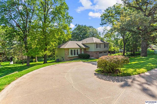 506 Dowding Court, Bellevue, NE 68005