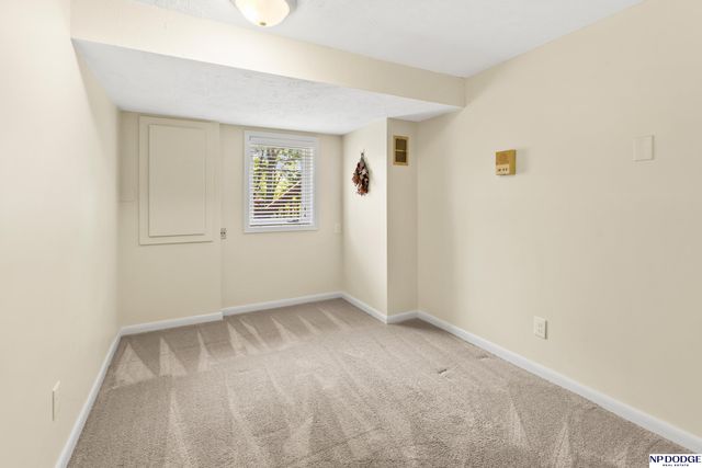 506 Dowding Court, Bellevue, NE 68005