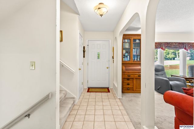 506 Dowding Court, Bellevue, NE 68005