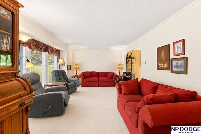 506 Dowding Court, Bellevue, NE 68005
