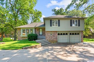 506 Dowding Court, Bellevue, NE 68005