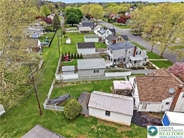 115 North Liberty Street, Nazareth Boro, PA 18064
