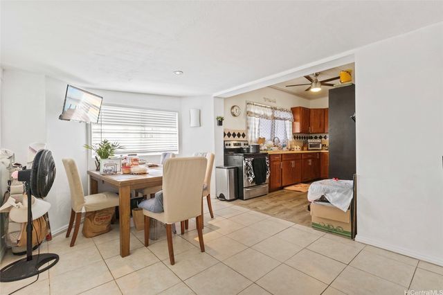 709 Twin View Drive, Honolulu, HI 96817