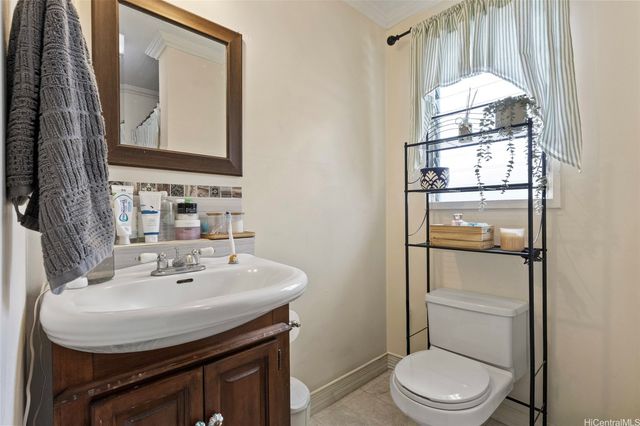 709 Twin View Drive, Honolulu, HI 96817