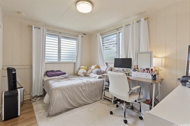 709 Twin View Drive, Honolulu, HI 96817