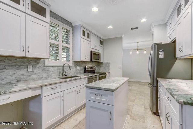 156 HIDDEN PALMS Lane 102, Ponte Vedra Beach, FL 32082