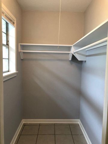 503 Willow Street, Cleveland, TX 77327