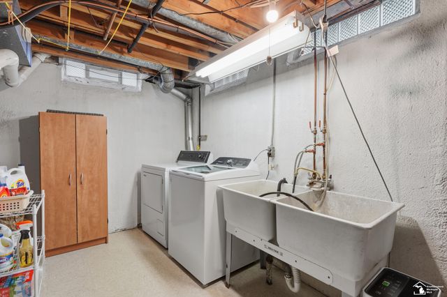 14216 Balsam Street, Southgate, MI 48195