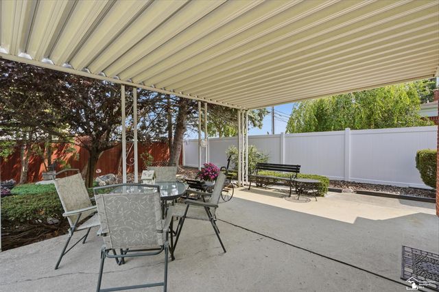 14216 Balsam Street, Southgate, MI 48195