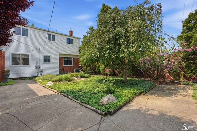 14216 Balsam Street, Southgate, MI 48195