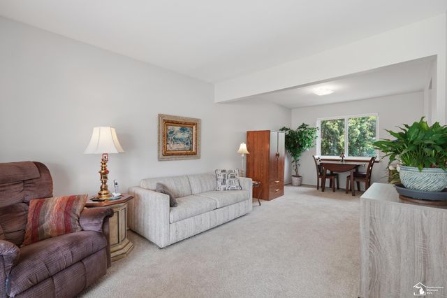 14216 Balsam Street, Southgate, MI 48195