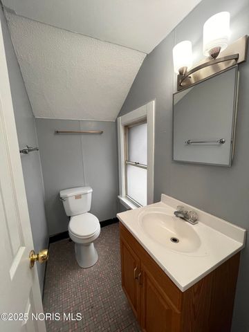 3433 Upton Avenue, Toledo, OH 43613