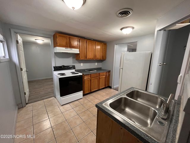 3433 Upton Avenue, Toledo, OH 43613