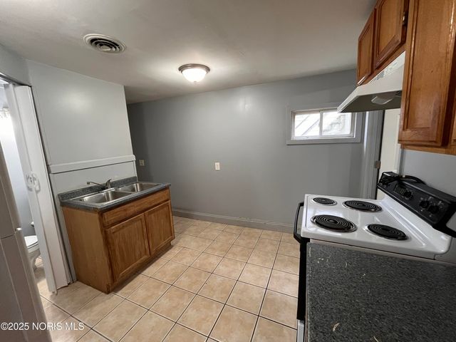 3433 Upton Avenue, Toledo, OH 43613