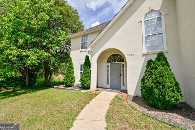 3219 Lindas Circle SE, Conyers, GA 30013