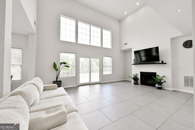 3219 Lindas Circle SE, Conyers, GA 30013