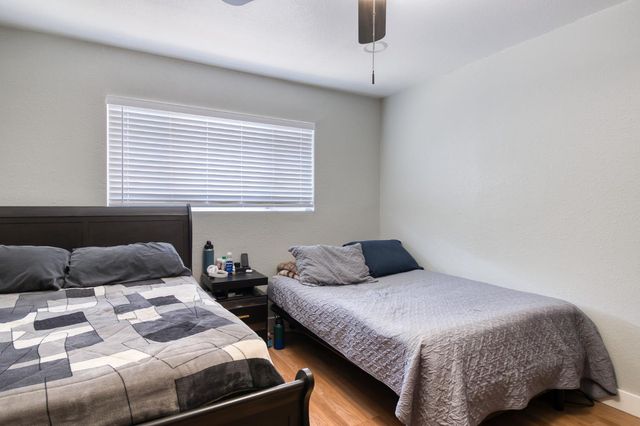 13301 Bentley St, Waterford, CA 95386