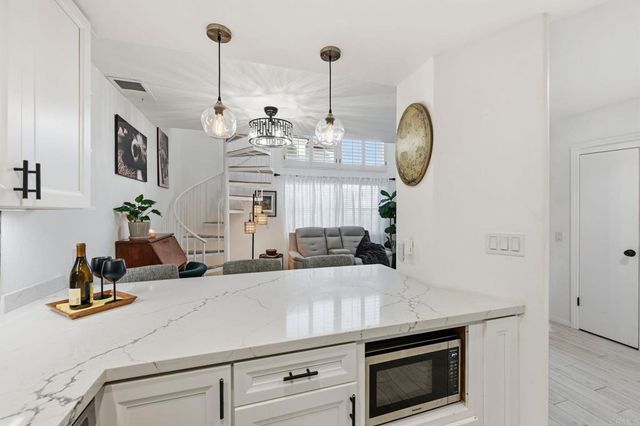 744 Eastshore Ter 102, Chula Vista, CA 91913