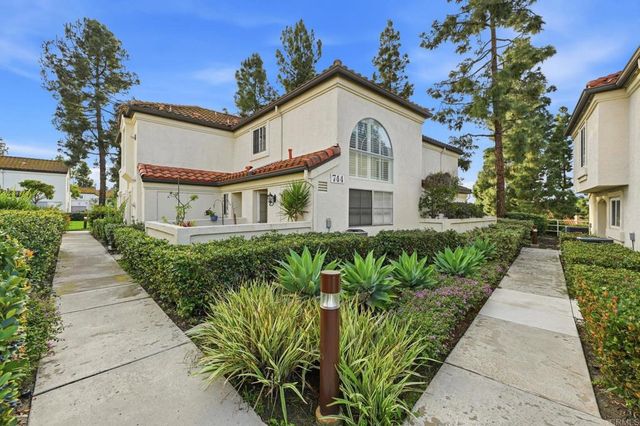 744 Eastshore Ter 102, Chula Vista, CA 91913
