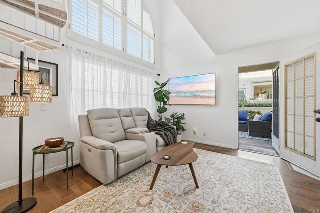 744 Eastshore Ter 102, Chula Vista, CA 91913