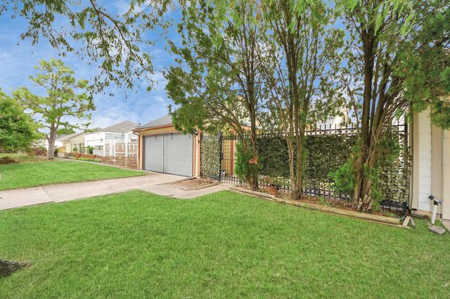 11842 Plumbrook Drive, Houston, TX 77099