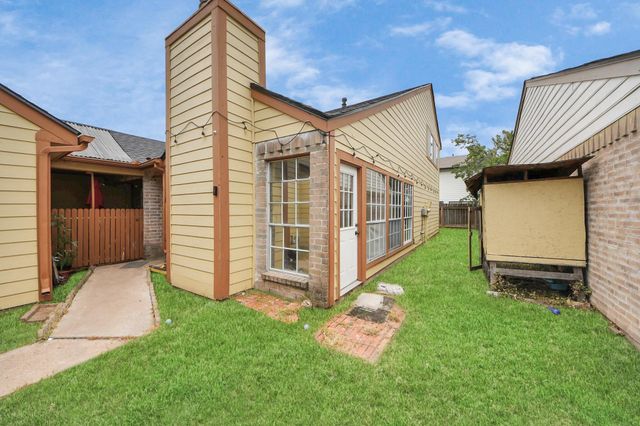 11842 Plumbrook Drive, Houston, TX 77099