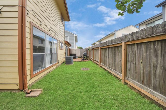 11842 Plumbrook Drive, Houston, TX 77099