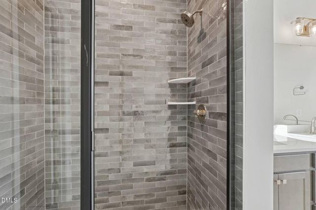 1050 Zelkova Lane, Chapel Hill, NC 27517