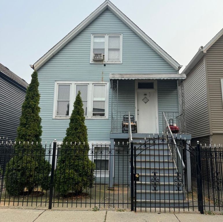 3303 W 38th Place, Chicago, IL 60632