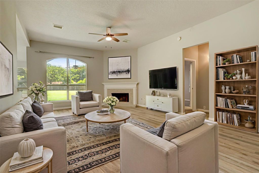 5802 Prade Ranch Lane, Richmond, TX 77469