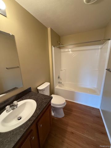 11033 Quail Run Court, Green Oak Township, MI 48178