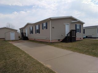 11033 Quail Run Court, Green Oak Township, MI 48178