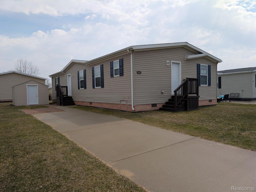 11033 Quail Run Court, Green Oak Township, MI 48178