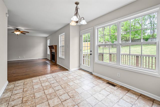 1109 Ishee Dr, Clarksville, TN 37042