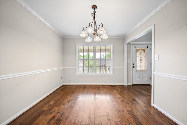 1109 Ishee Dr, Clarksville, TN 37042