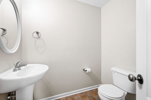 1109 Ishee Dr, Clarksville, TN 37042