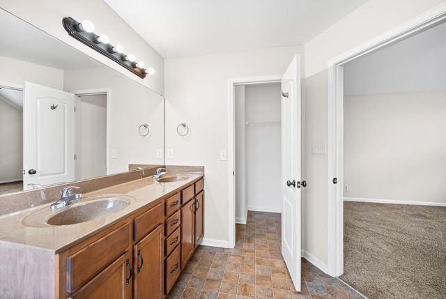 1109 Ishee Dr, Clarksville, TN 37042