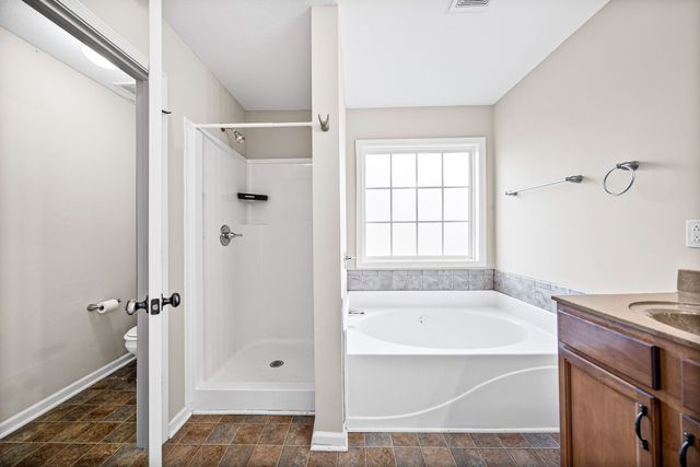 1109 Ishee Dr, Clarksville, TN 37042