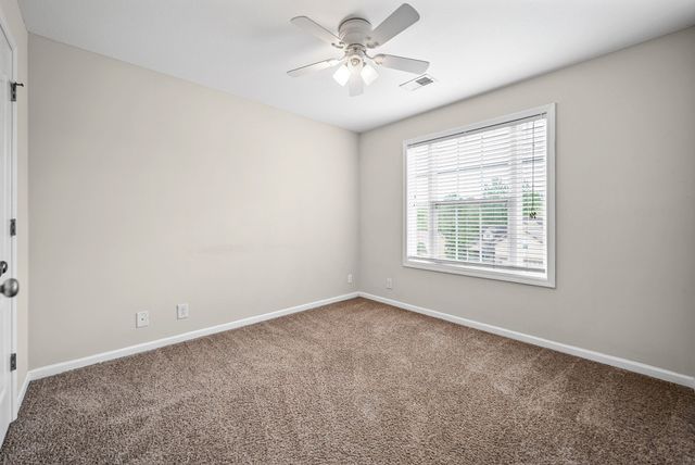 1109 Ishee Dr, Clarksville, TN 37042